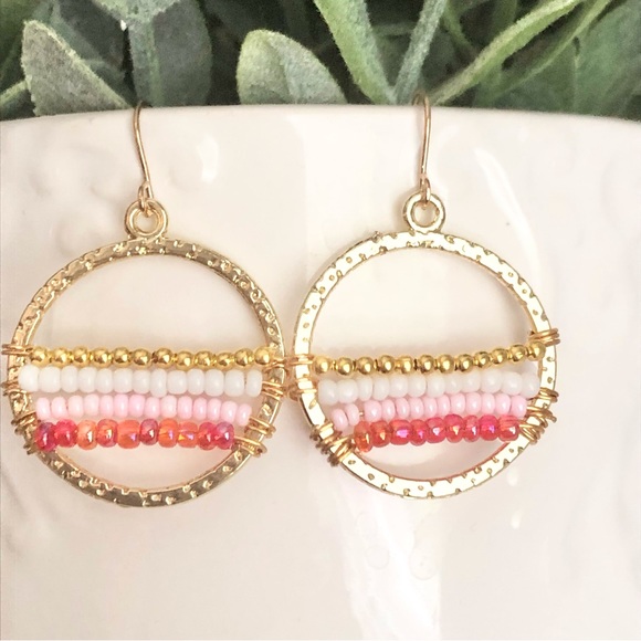 New Hand Beaded Wrapped Wire Dangle Hoop Earrings Striped Pastel Pink Unique - Picture 6 of 6
